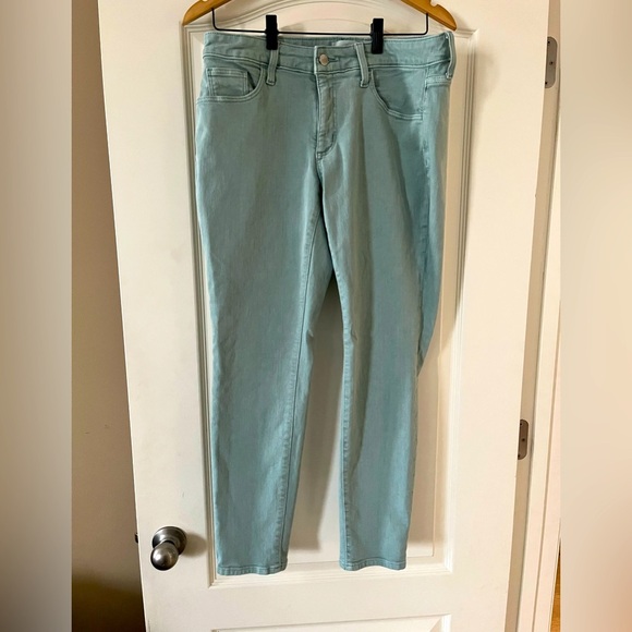 Universal Thread Mint Green Mid Rise Skinny Jeans Women’s Size 8 - Picture 1 of 16